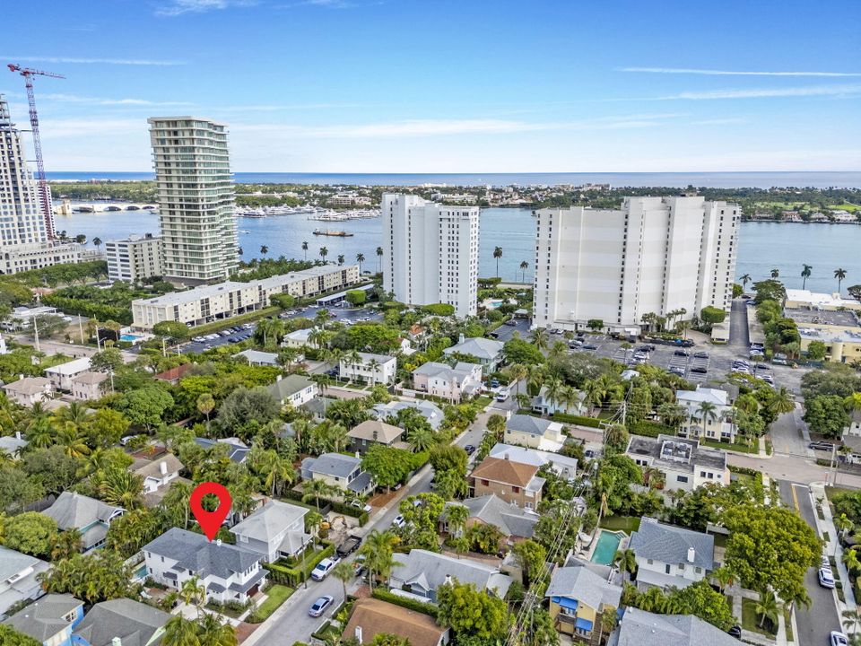 На продажу: $2,575,000 (4 спален, 3 ванн, 2588 Квадратных фут)