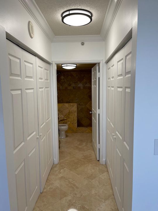 Под контрактом: $2,995 (2 спален, 2 ванн, 1132 Квадратных фут)