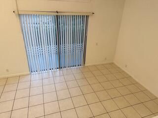 Под контрактом: $2,995 (3 спален, 3 ванн, 1858 Квадратных фут)