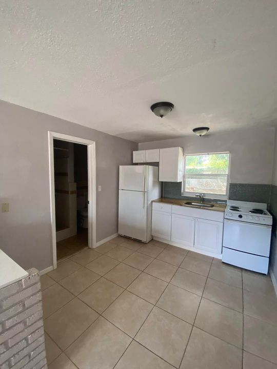 En Renta: $1,475 (0 camas, 1 baños, 450 Pies cuadrados)