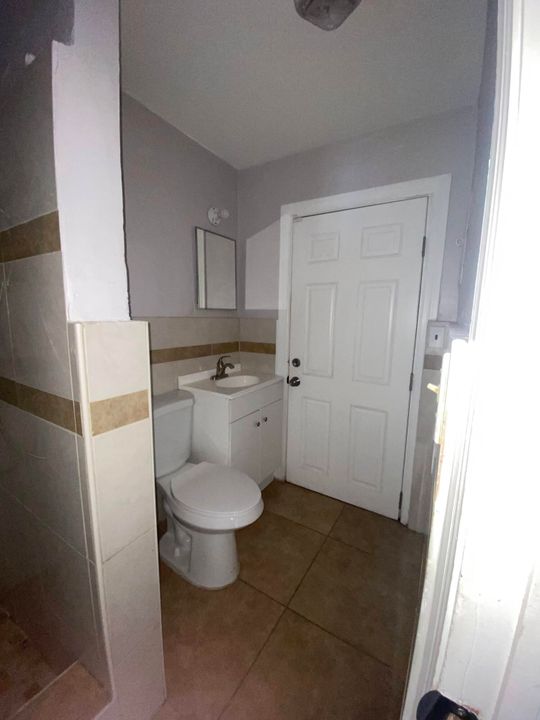 En Renta: $1,475 (0 camas, 1 baños, 450 Pies cuadrados)