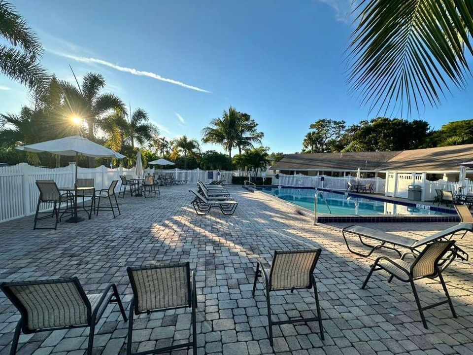 待售: $155,000 (3 贝兹, 2 浴室, 1160 平方英尺)