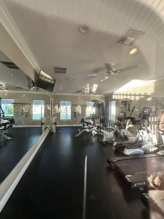 待售: $155,000 (3 贝兹, 2 浴室, 1160 平方英尺)