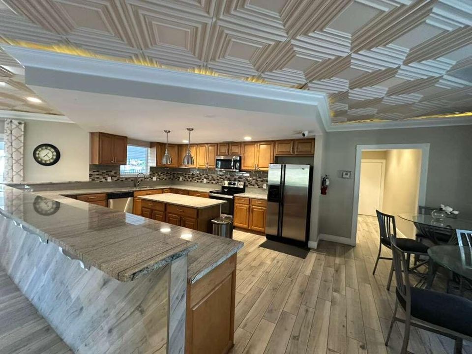 待售: $155,000 (3 贝兹, 2 浴室, 1160 平方英尺)