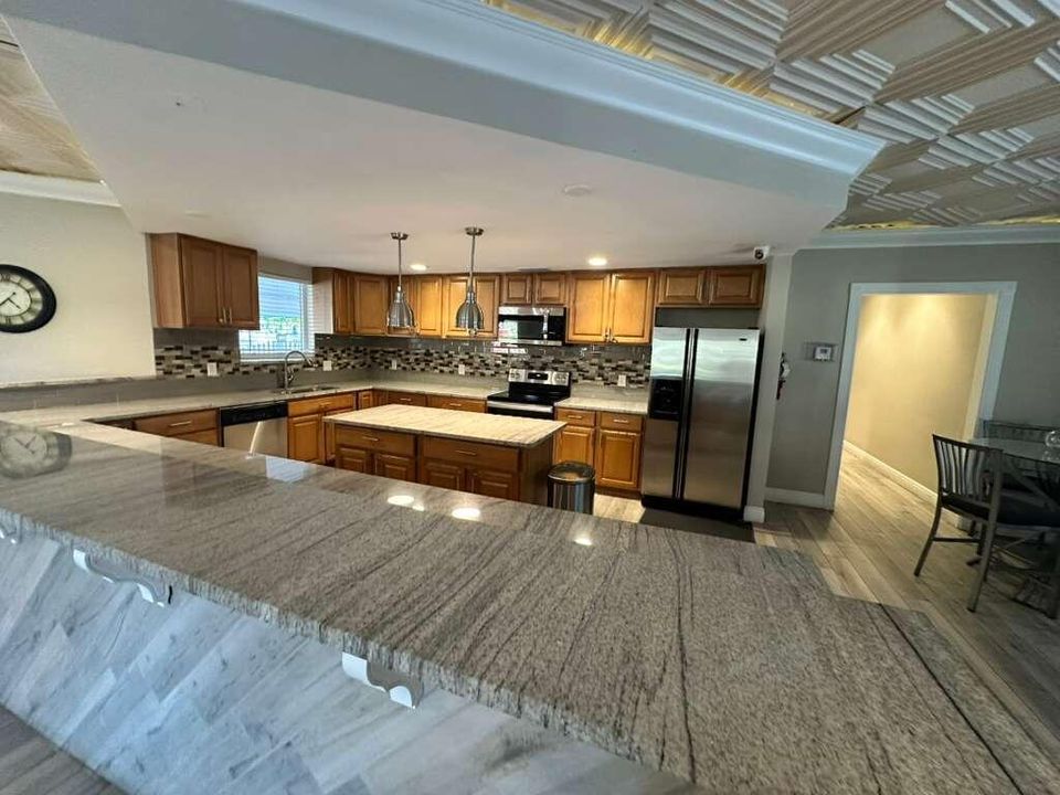 待售: $155,000 (3 贝兹, 2 浴室, 1160 平方英尺)