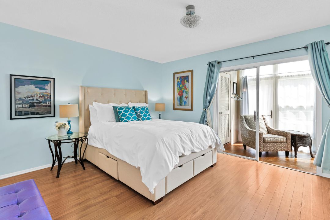 For Sale: $160,000 (2 beds, 2 baths, 1000 Square Feet)