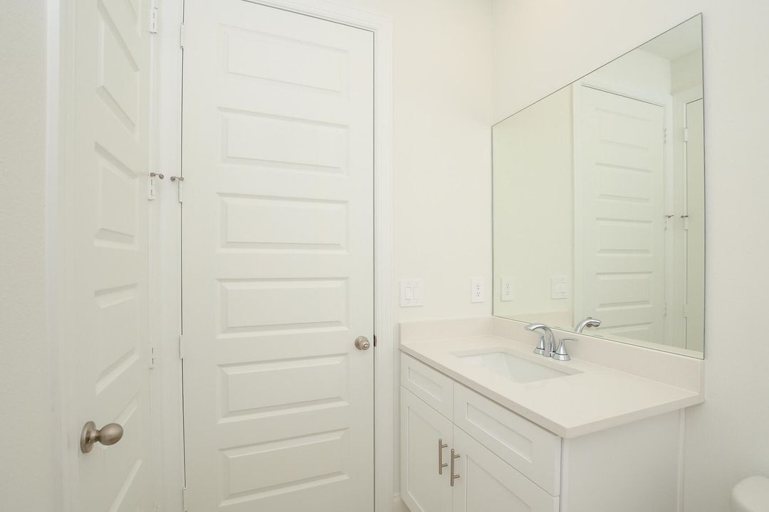 出租: $3,000 (3 贝兹, 2 浴室, 1654 平方英尺)