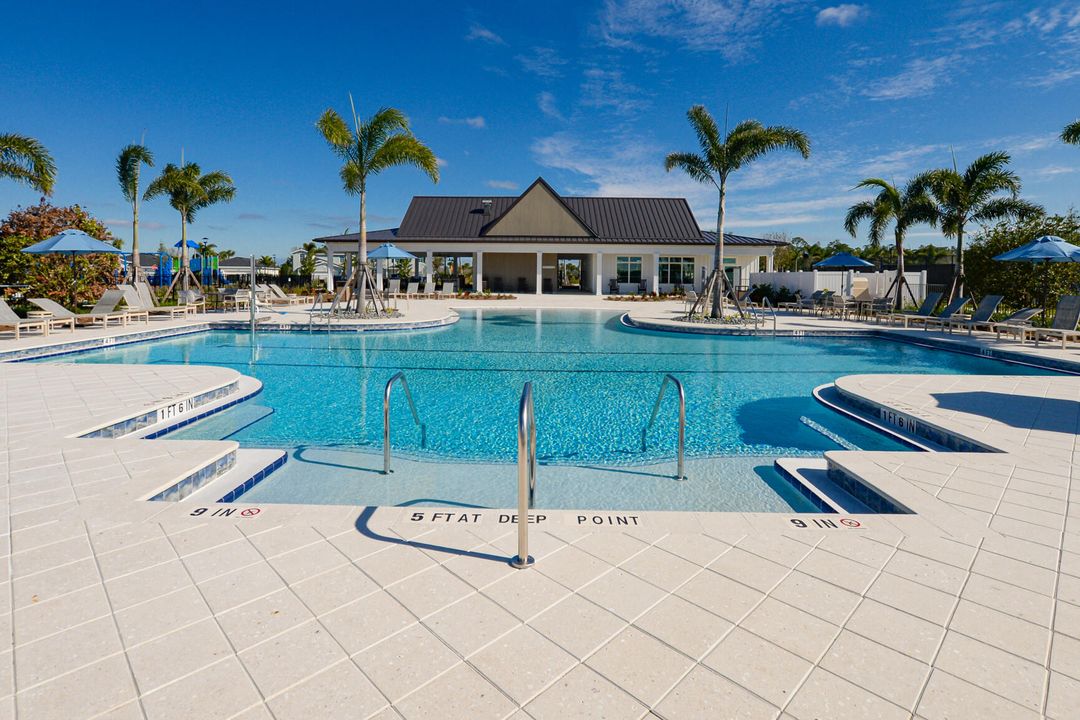 出租: $3,000 (3 贝兹, 2 浴室, 1654 平方英尺)