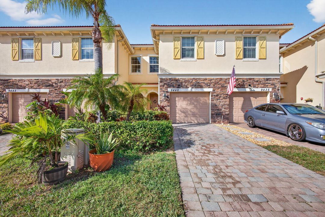 На продажу: $330,000 (3 спален, 2 ванн, 1614 Квадратных фут)