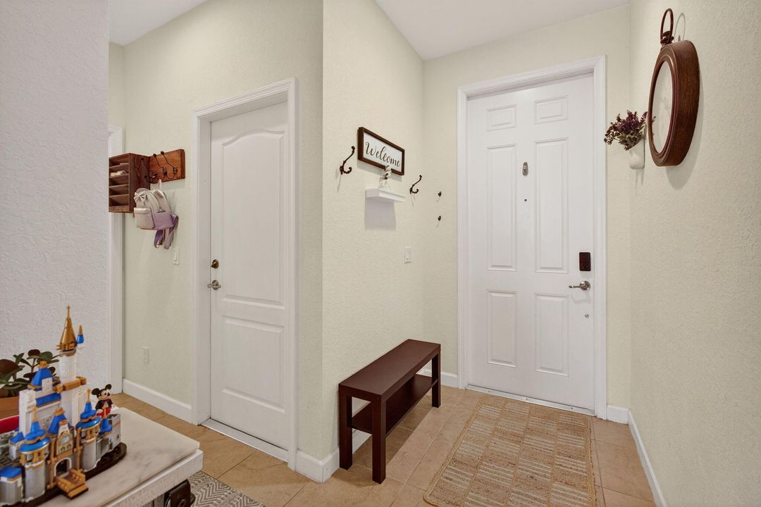 На продажу: $330,000 (3 спален, 2 ванн, 1614 Квадратных фут)