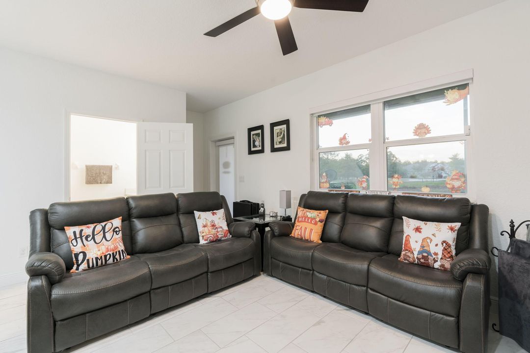 待售: $314,000 (2 贝兹, 2 浴室, 1354 平方英尺)