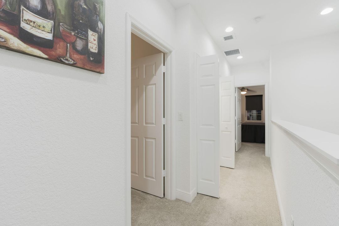 待售: $314,000 (2 贝兹, 2 浴室, 1354 平方英尺)