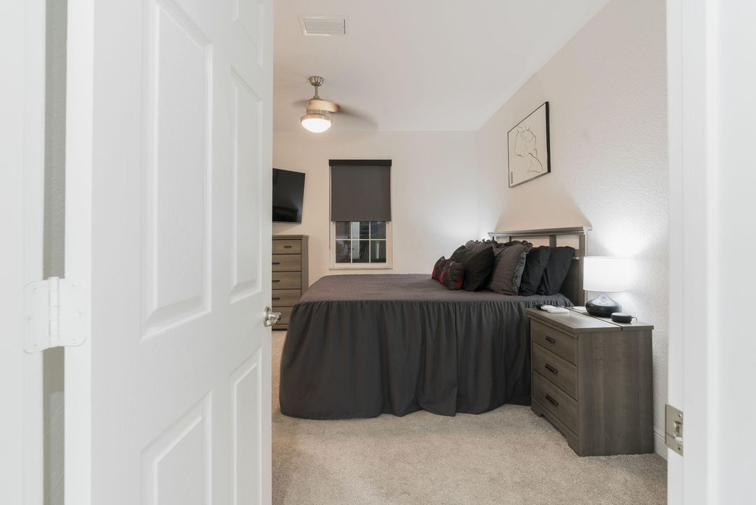 待售: $314,000 (2 贝兹, 2 浴室, 1354 平方英尺)