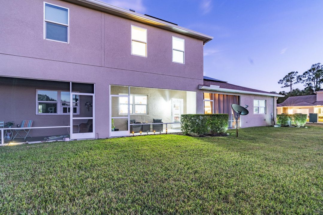 待售: $314,000 (2 贝兹, 2 浴室, 1354 平方英尺)