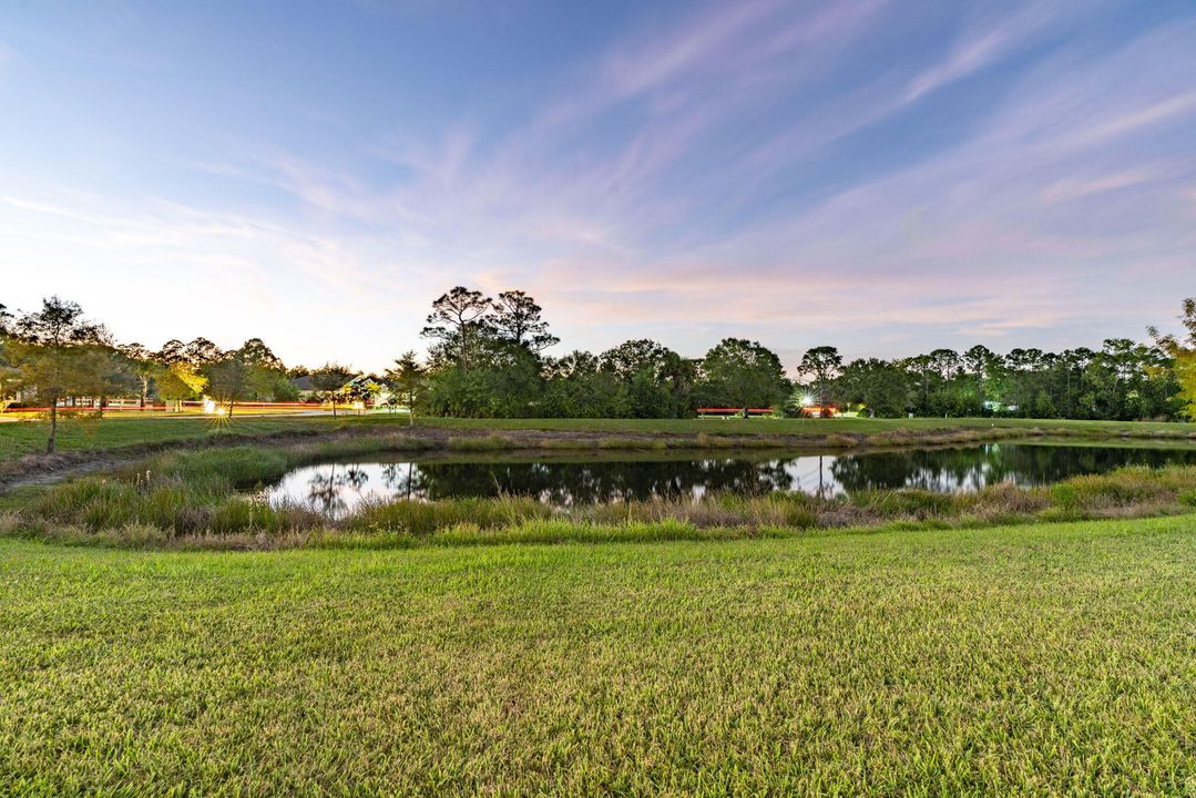 待售: $314,000 (2 贝兹, 2 浴室, 1354 平方英尺)