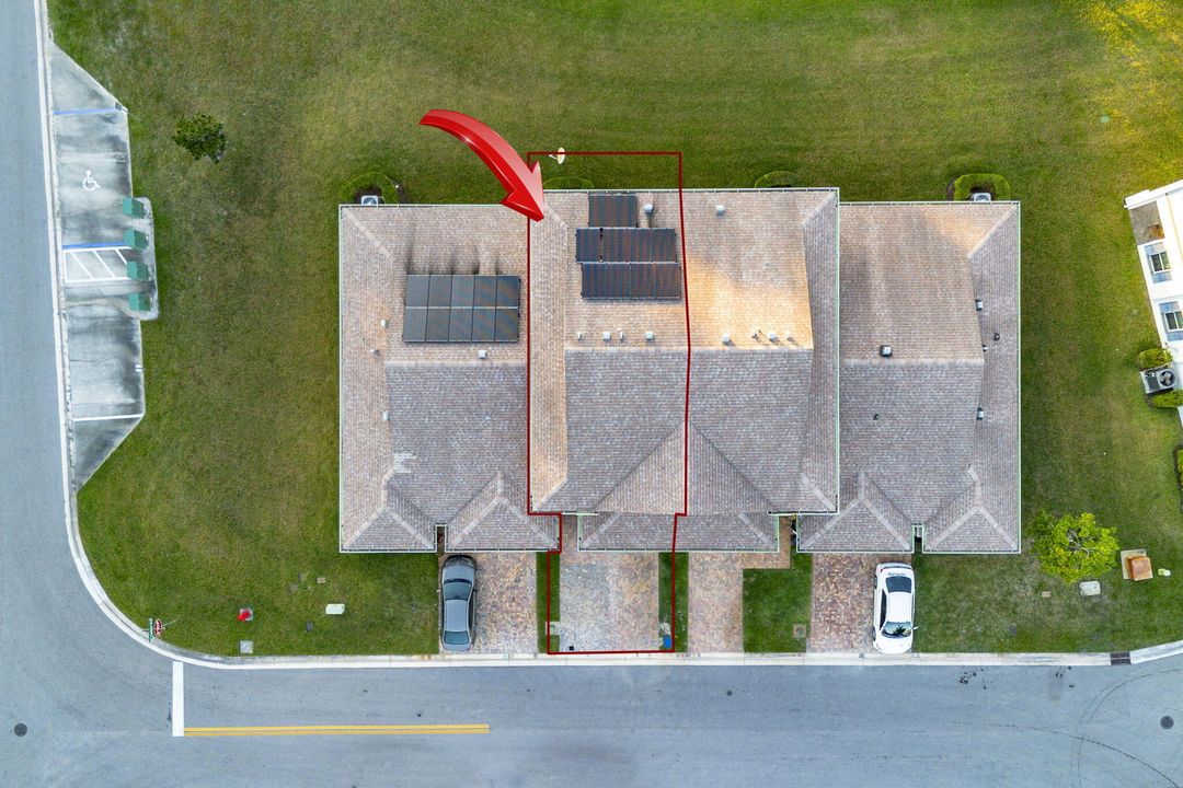 待售: $314,000 (2 贝兹, 2 浴室, 1354 平方英尺)