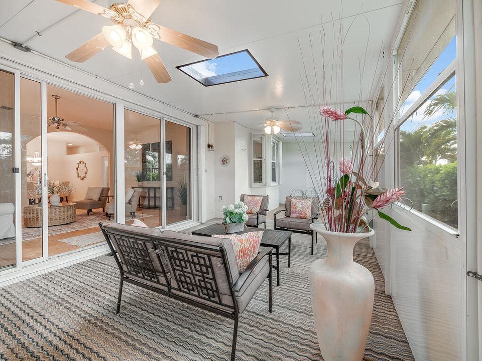 待售: $480,000 (3 贝兹, 2 浴室, 2353 平方英尺)