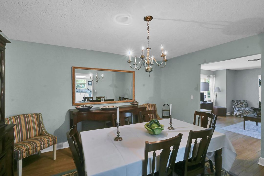 For Sale: $449,900 (3 beds, 3 baths, 2310 Square Feet)