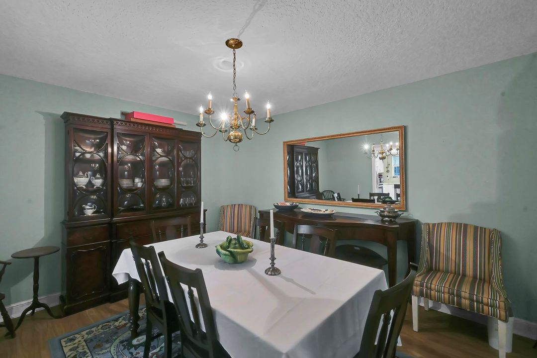 For Sale: $449,900 (3 beds, 3 baths, 2310 Square Feet)