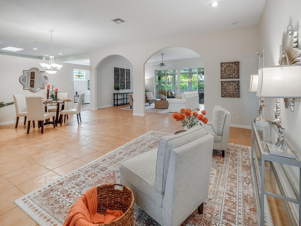 待售: $480,000 (3 贝兹, 2 浴室, 2353 平方英尺)