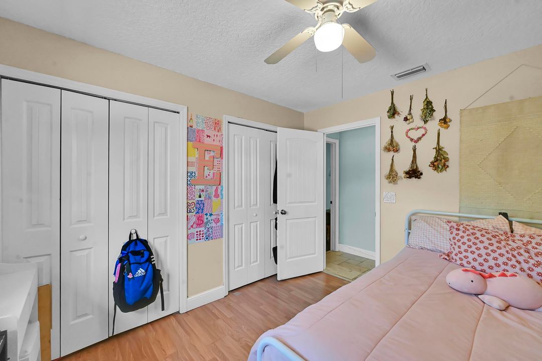 For Sale: $449,900 (3 beds, 3 baths, 2310 Square Feet)