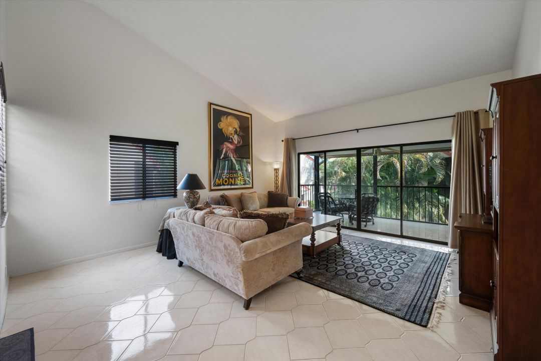 For Sale: $298,500 (3 beds, 2 baths, 1620 Square Feet)