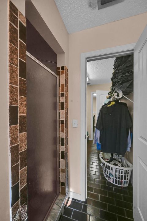 For Sale: $449,900 (3 beds, 3 baths, 2310 Square Feet)