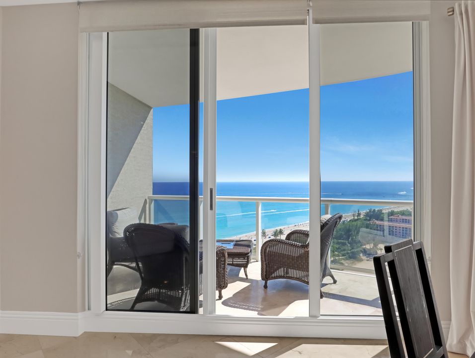 En Venta: $2,495,000 (2 camas, 2 baños, 2115 Pies cuadrados)