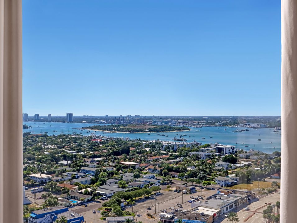 En Venta: $2,495,000 (2 camas, 2 baños, 2115 Pies cuadrados)