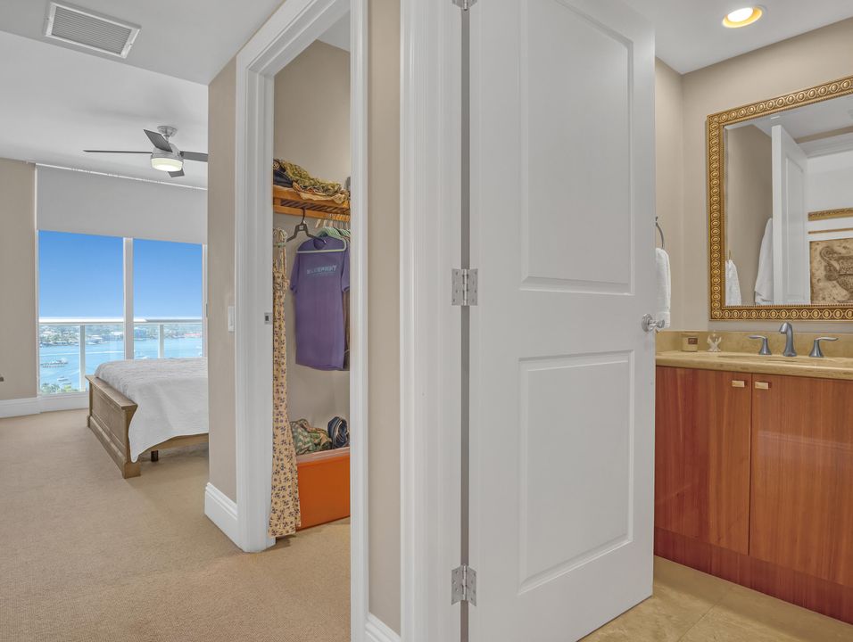 En Venta: $2,495,000 (2 camas, 2 baños, 2115 Pies cuadrados)