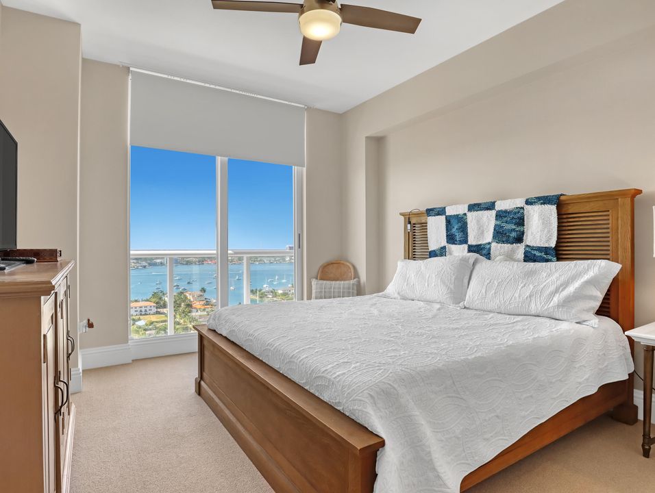 En Venta: $2,495,000 (2 camas, 2 baños, 2115 Pies cuadrados)