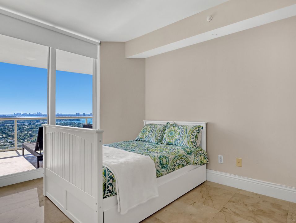 En Venta: $2,495,000 (2 camas, 2 baños, 2115 Pies cuadrados)