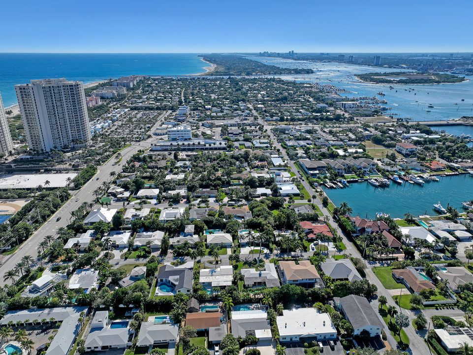 En Venta: $2,495,000 (2 camas, 2 baños, 2115 Pies cuadrados)