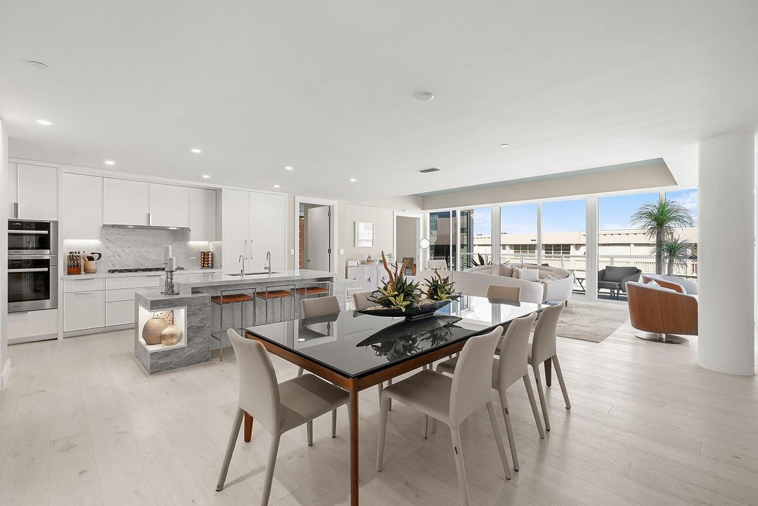 出租: $45,000 (3 贝兹, 3 浴室, 2743 平方英尺)