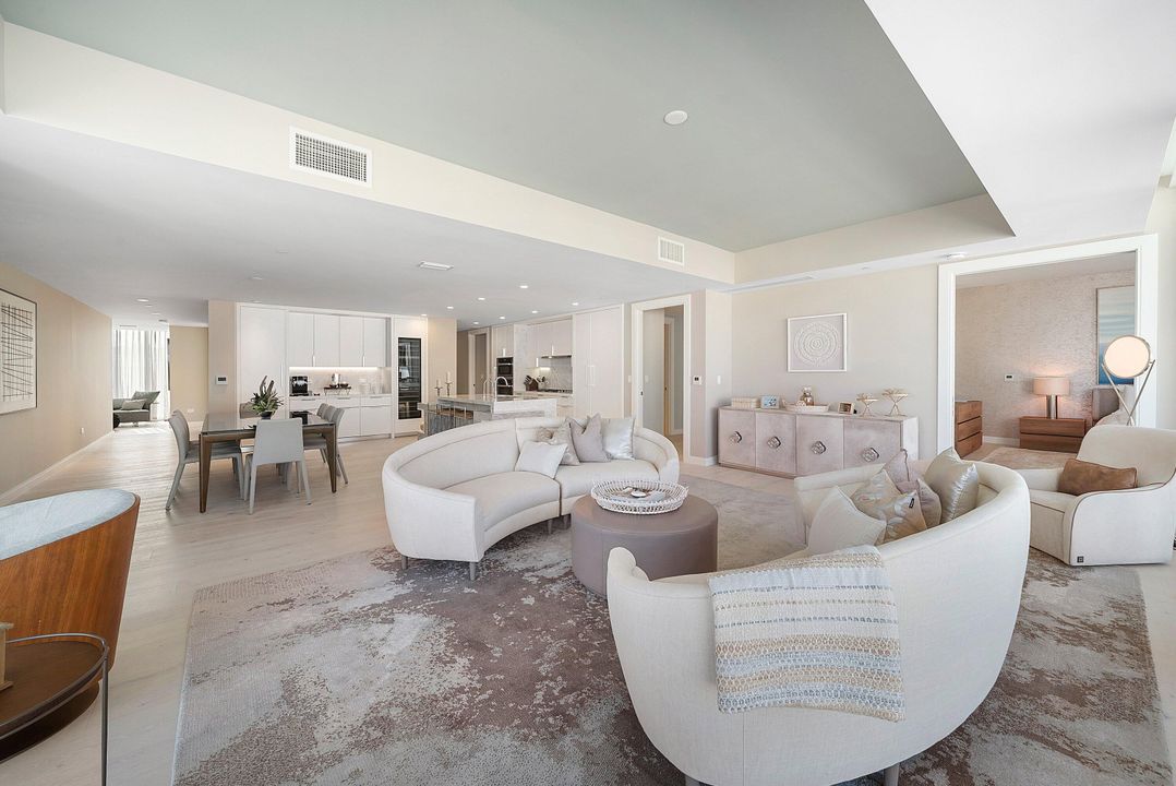 出租: $45,000 (3 贝兹, 3 浴室, 2743 平方英尺)