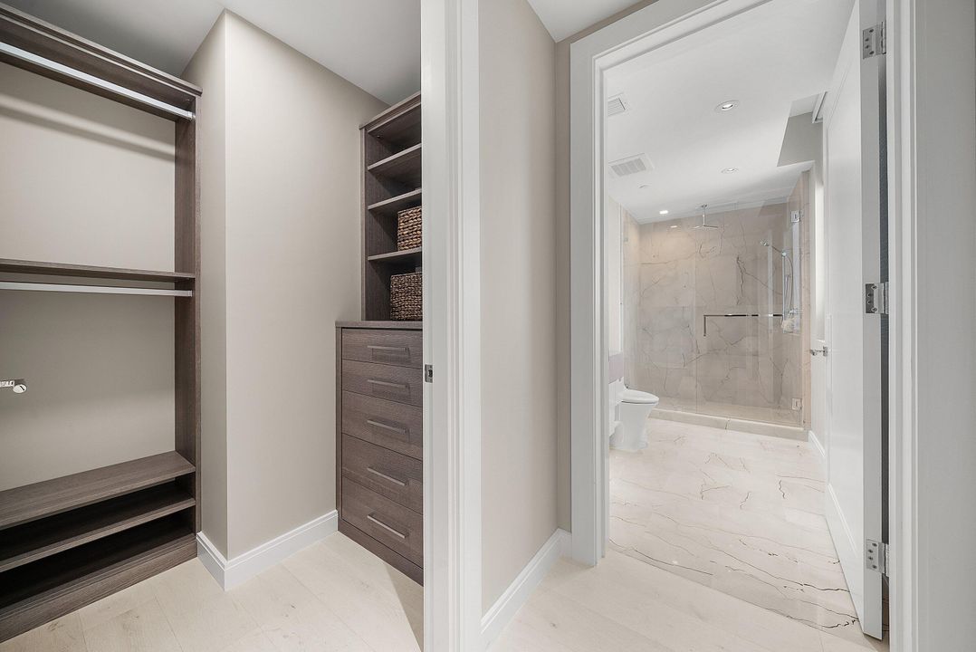 出租: $45,000 (3 贝兹, 3 浴室, 2743 平方英尺)