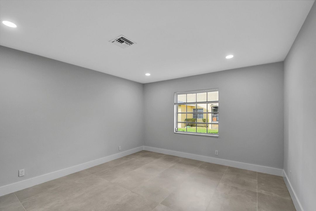 En Venta: $274,999 (2 camas, 1 baños, 989 Pies cuadrados)