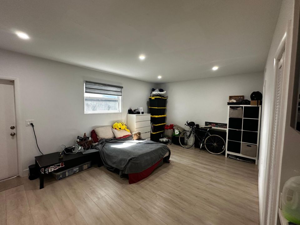 For Rent: $1,650 (0 beds, 1 baths, 456 Square Feet)