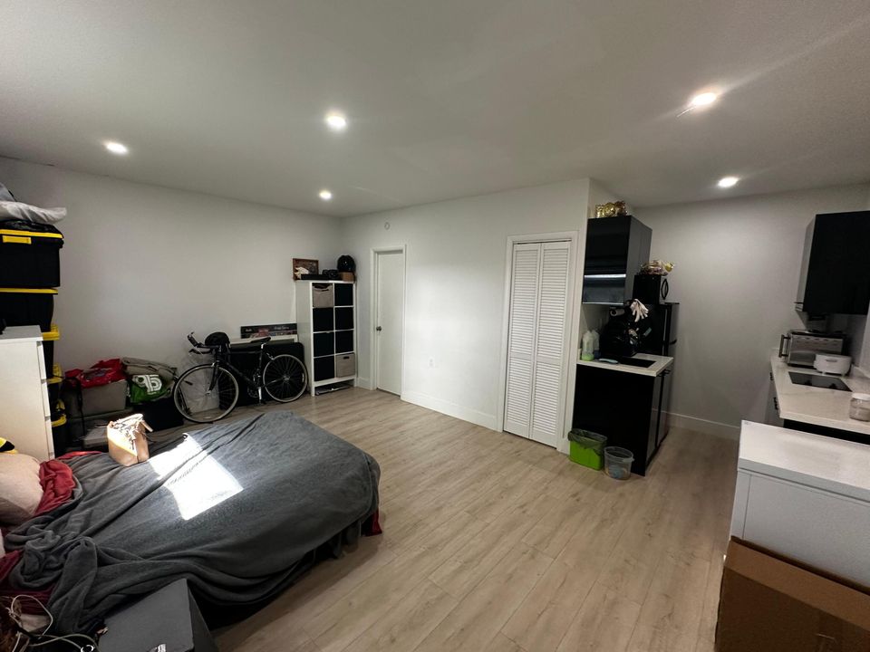 For Rent: $1,650 (0 beds, 1 baths, 456 Square Feet)