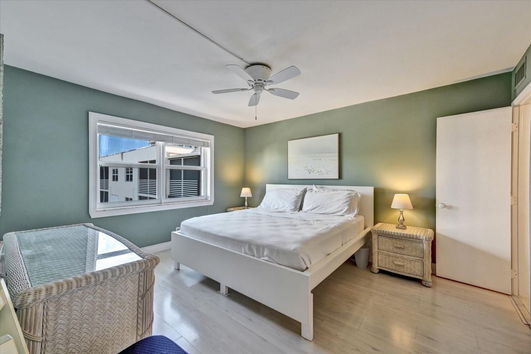 待售: $349,900 (2 贝兹, 2 浴室, 1000 平方英尺)