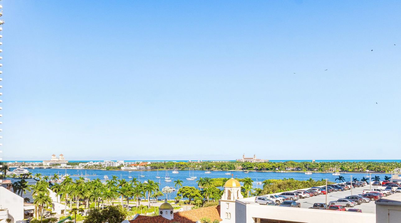 For Sale: $1,585,000 (2 beds, 2 baths, 1461 Square Feet)