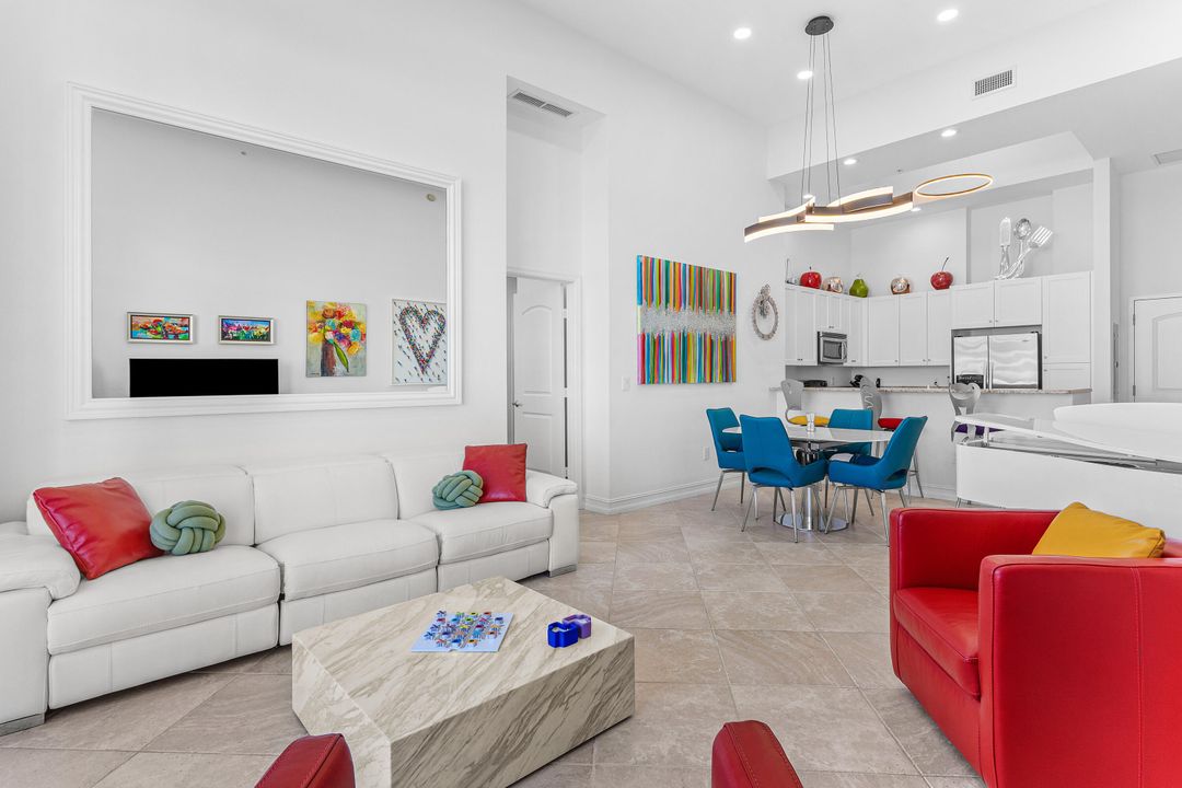 For Sale: $1,585,000 (2 beds, 2 baths, 1461 Square Feet)