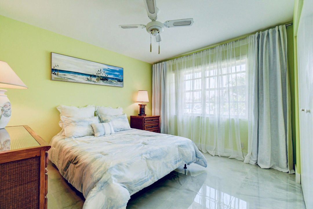 En Venta: $307,000 (2 camas, 2 baños, 1080 Pies cuadrados)