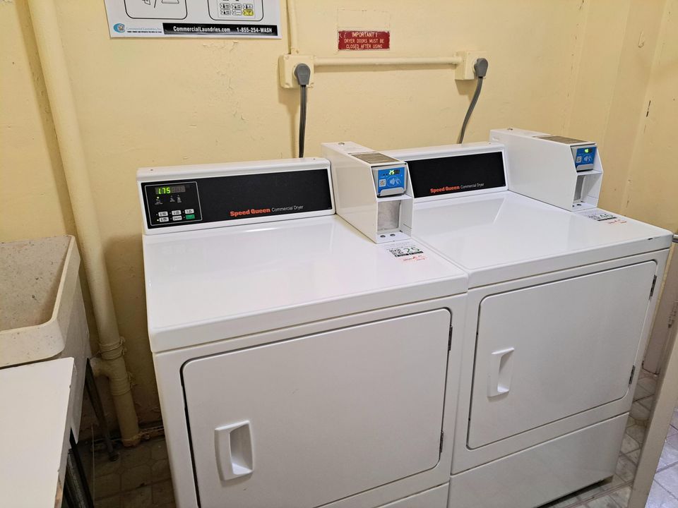 For Rent: $2,500 (1 beds, 1 baths, 767 Square Feet)