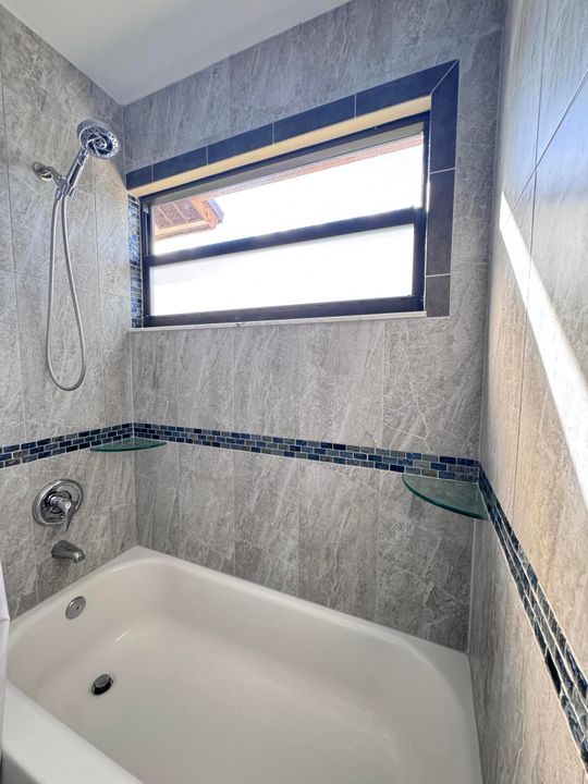 Active With Contract: $2,750 (3 beds, 2 baths, 1435 Square Feet)