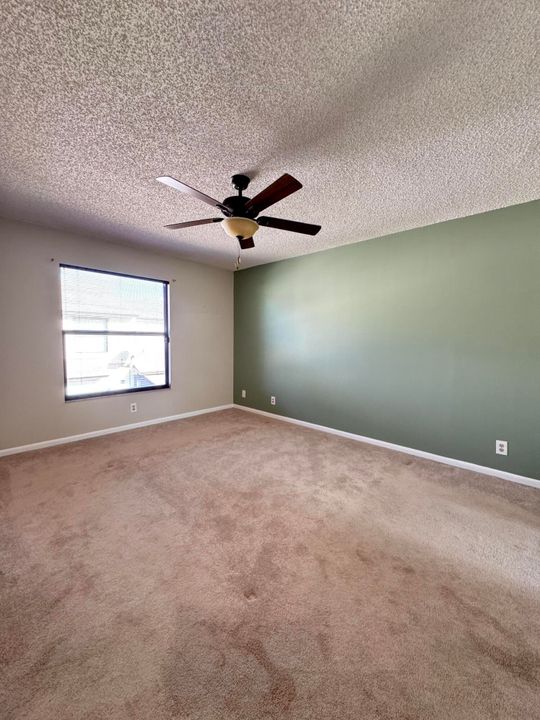 Active With Contract: $2,750 (3 beds, 2 baths, 1435 Square Feet)