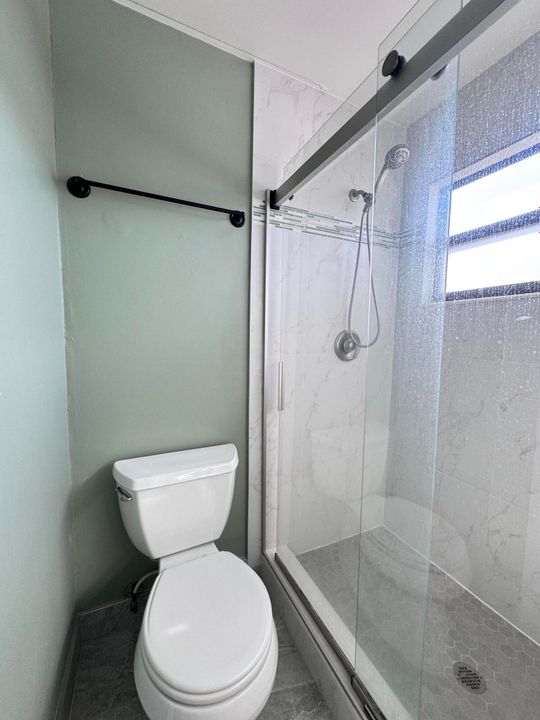 Active With Contract: $2,750 (3 beds, 2 baths, 1435 Square Feet)