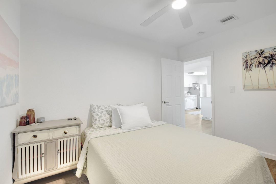 For Sale: $345,000 (2 beds, 1 baths, 720 Square Feet)