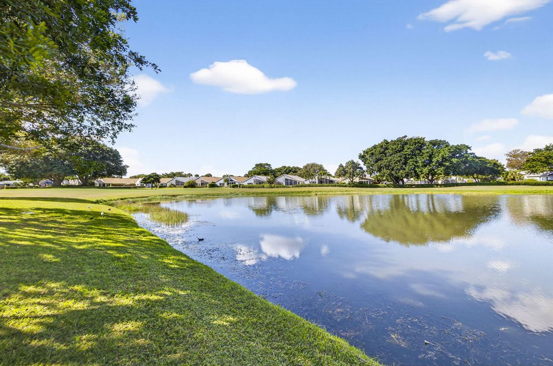 Active With Contract: $400,000 (3 beds, 2 baths, 1820 Square Feet)