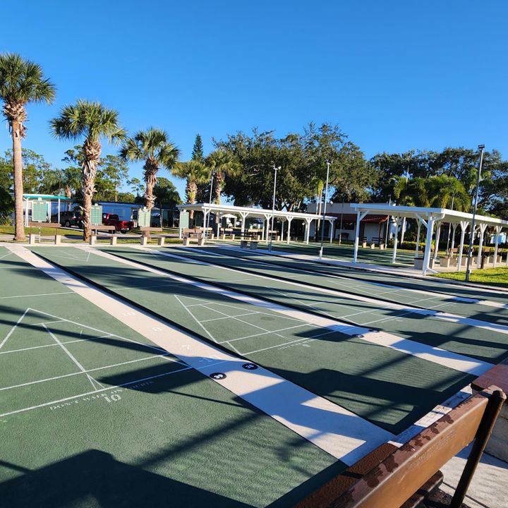 На продажу: $105,000 (2 спален, 2 ванн, 770 Квадратных фут)